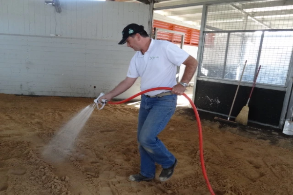 Here's a video of us spraying Rowebb's own Scotrend one coat dash